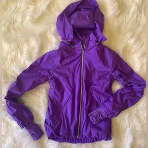 Lululemon purple lightweight jacket
